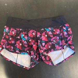 Lululemon speed up short 2.5"